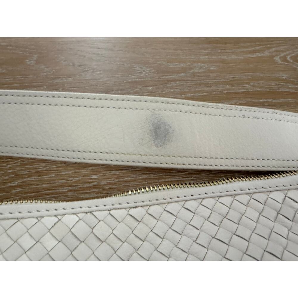 Quince Italian Leather Convertible Crescent Handwoven Shoulder Bag, Color: Bone - Picture 4 of 9